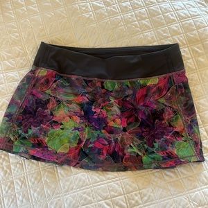 Lululemon Tennis /run Skirt Size 6